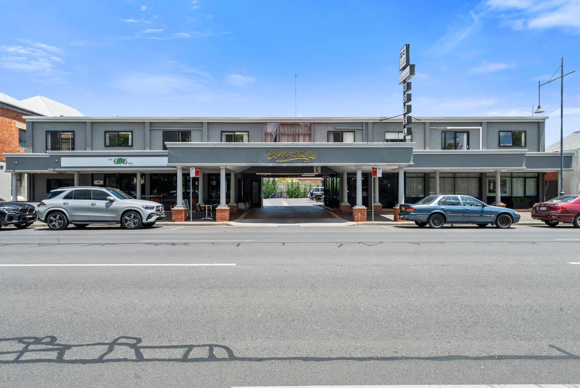 Commodore Motor Inn Albury Eksteriør bilde