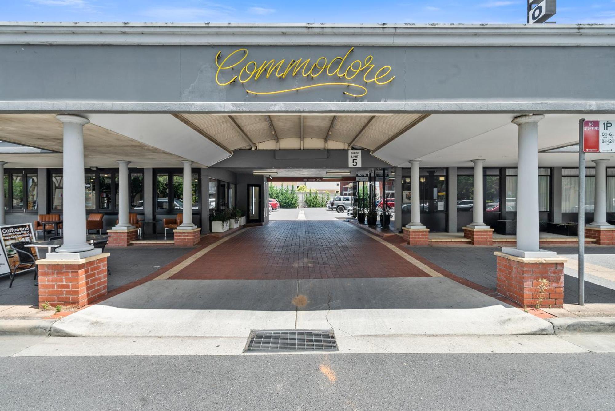 Commodore Motor Inn Albury Eksteriør bilde